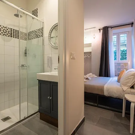 Le Madamine トリノ