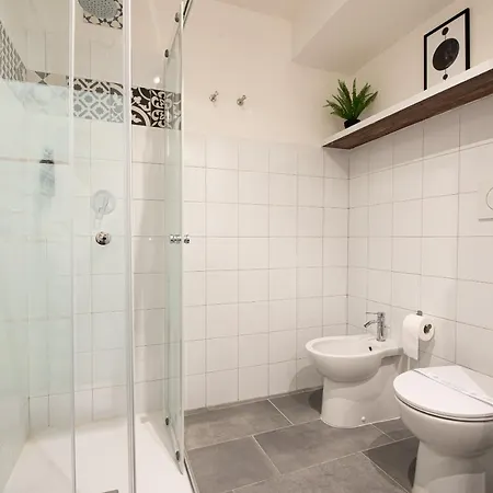 ゲストハウス Le Madamine