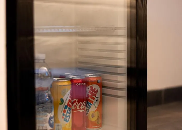 Le Madamine Πανσιόν